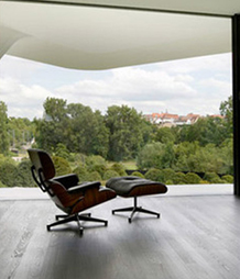 Design Eames lounge walnut black leather in United Kingdom